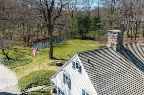 39 Cedar Ln, Ridgefield CT  06877-5301 exterior