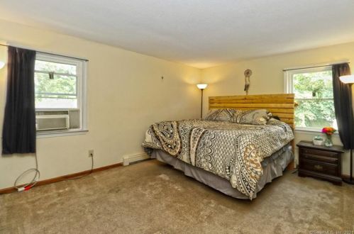 2 Behrle Dr, Ansonia CT  06401-2024 exterior