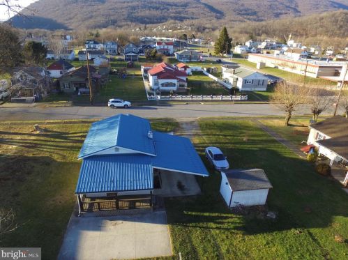 510 Drake St, Shirleysburg, PA 17066-1766