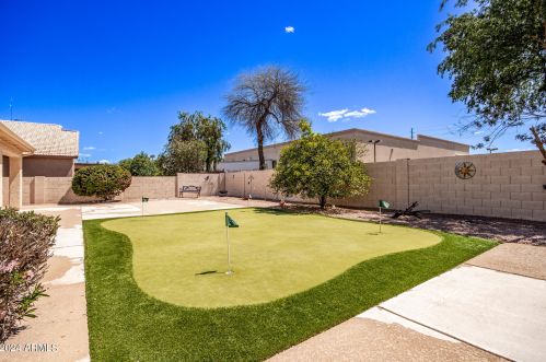10315 Coopers Hawk Dr, Chandler, AZ 85248-7607