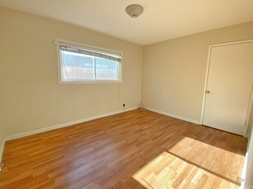 358 Landsford St, Lancaster CA 93535-2613 exterior