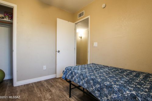 3016 Calle Canario, Tucson AZ 85746-6116 exterior