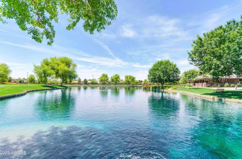 4454 Sundance Ct, Gilbert AZ 85297-9706 exterior