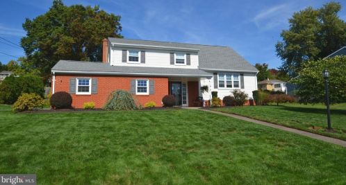 7718 Farmdale Ave, Harrisburg, PA 17112-3871
