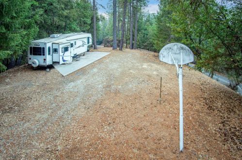 13425 Wild Life Ln, Grass Valley CA  95945-7928 exterior