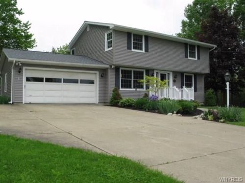 915 Grove St, Angola, NY 14006-1425