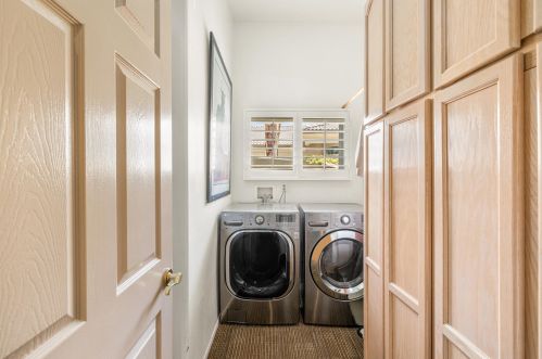 21 Florentina Dr, Rancho Mirage CA  92270-4804 exterior