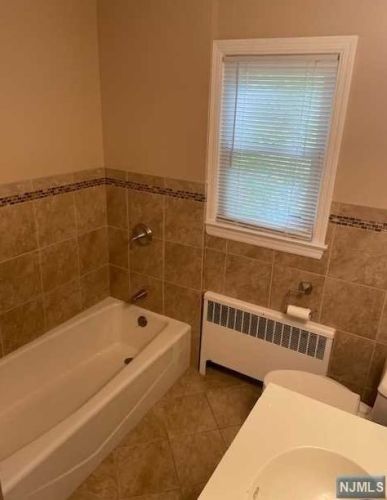 1344 Princeton Rd, Teaneck NJ  07666-2821 exterior