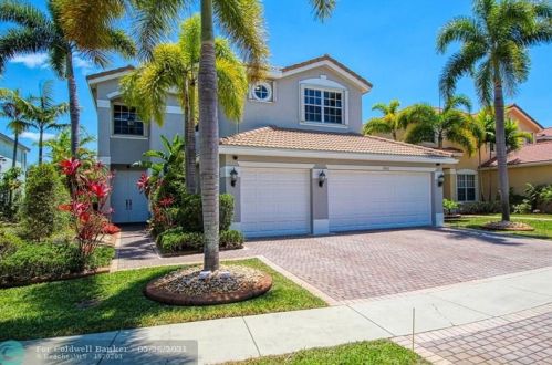 18142 41st St, Hollywood, FL 33029-5038