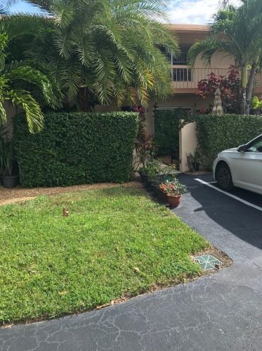 13586 Sabal Palm Ct, Delray Beach FL  33484-1442 exterior