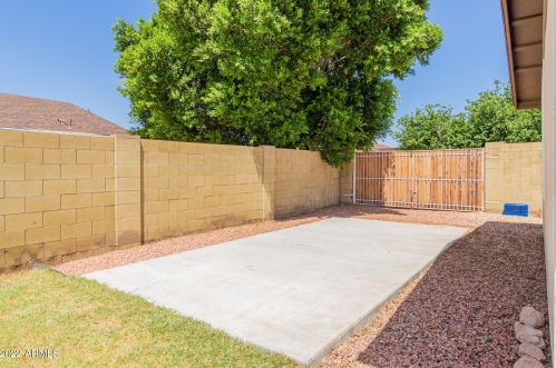 5304 Sunnyside Dr, Glendale, AZ 85304-2734