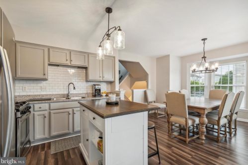 37 Dare Ln, Pottstown PA  19465-6601 exterior