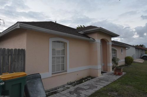 2301 Hunter Blvd, Naples, FL 34116-6941