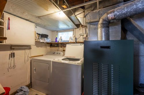 2 Merrimac Rd, Poughkeepsie NY  12603-5661 exterior