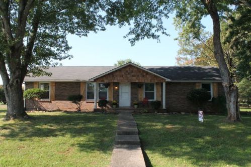 8805 West St, Murfreesboro, TN 37129-8286