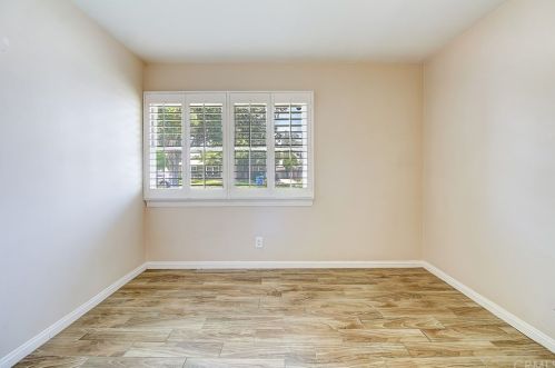 6928 Yellowstone Dr, Riverside CA  92506-3927 exterior