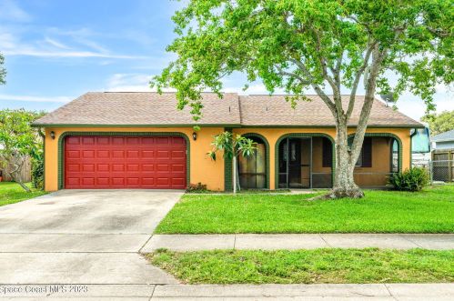 3807 Parapet Dr, Cocoa, FL 32926-6428