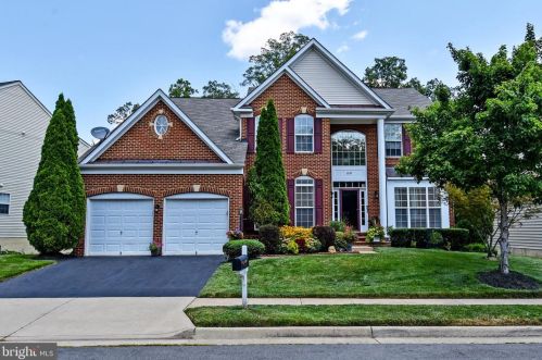 12137 Paper Birch Ln, Gainesville, VA 20155-5205