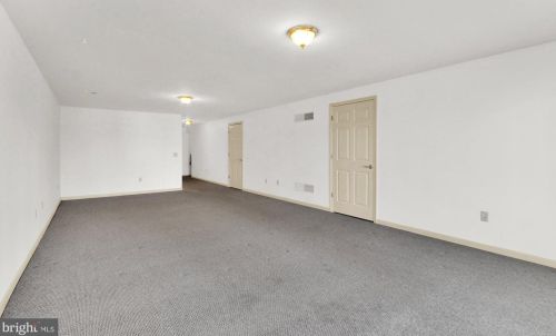 142 Furlong Way, Red Lion PA 17356-8775 exterior