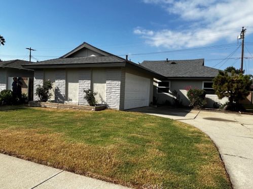 1341 216th St, Long Beach, CA 90745-1627
