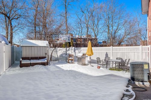 1511 Outlook Ave, Bronx, NY 10465-1119