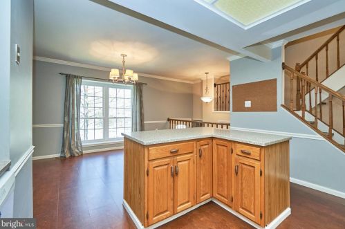 5765 Devon Ln, Springfield VA 22015-3141 exterior