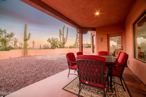 2620 Camino De Oeste, Tucson AZ 85746-9092 exterior