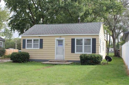 1078 Central Ave, Waterloo IA  50707-1505 exterior