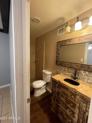 8806 30th Ave, Phoenix AZ  85051-3919 exterior