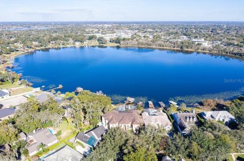 125 Stone Hill Dr, Maitland, FL 32751-8416