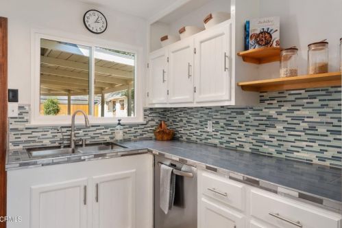 167 Barbara St, Oak View CA  93022-9504 exterior