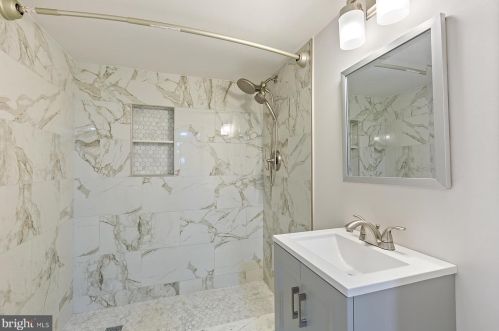 2015 Naylor Rd, Washington DC 20020-4515 exterior