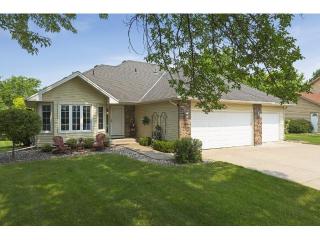 4275 Orchid Ln, Minneapolis, MN 55446-2655