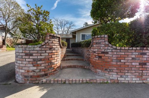 7136 Carriage Dr, Citrus Heights, CA 95621-3716