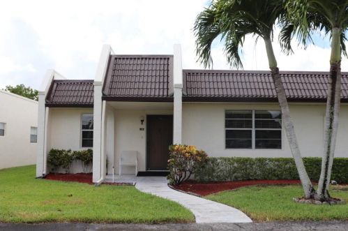 116 Lake Rebecca Dr, West Palm Beach, FL 33411-9204