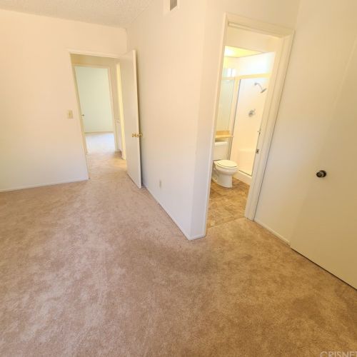 28535 Winterdale Dr, Santa Clarita CA  91387-3136 exterior