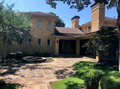 1111 Pebble Beach Dr, Midlothian TX  76063-2645 exterior