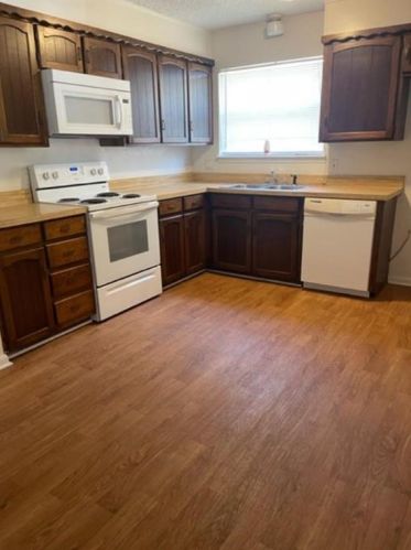 200 Meador Ln, Burleson TX  76028-5725 exterior
