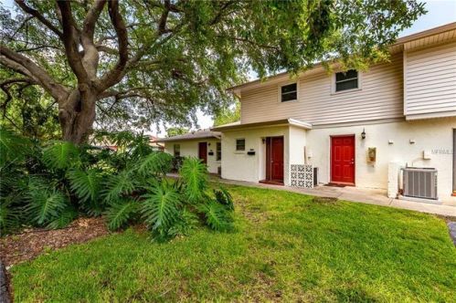 7254 Moffatt Ln, Pinellas Park, FL 33781-4827