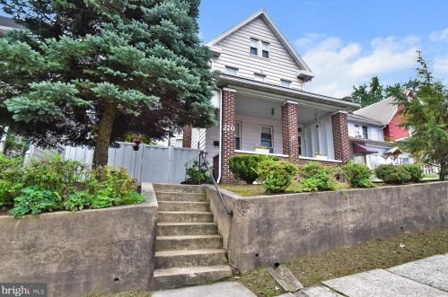 270 Lehigh Ave, Palmerton, PA 18071-1808