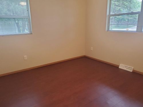 1751 Cormier Rd, Green Bay WI  54304-5460 exterior