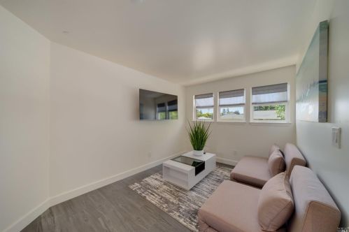 3303 Magowan Dr, Santa Rosa CA  95405-5117 exterior