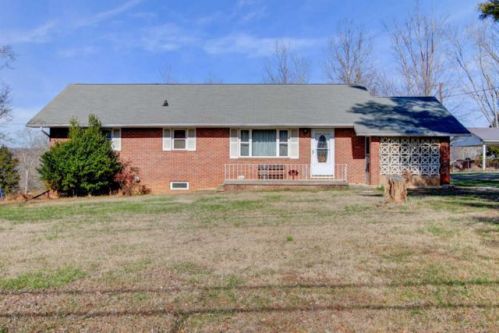 7005 Emory Rd, Knoxville, TN 37938-2726