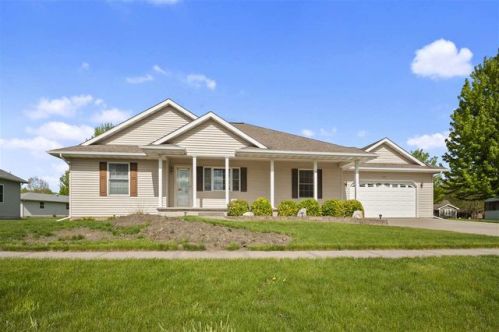 209 F Pl, Richmond, IA 52247-9414