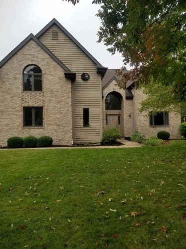 38 Deneveu Cir, Fond Du Lac WI  54935-5457 exterior