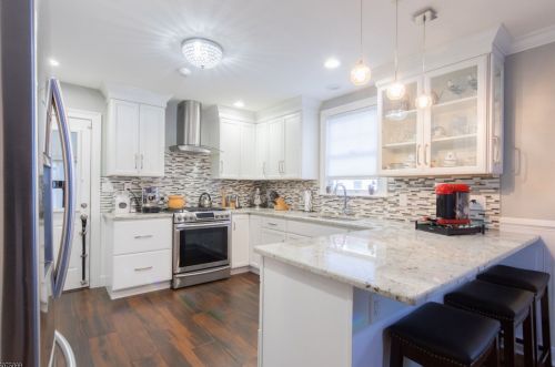 284 Passaic Ave, Nutley NJ  07110-2743 exterior