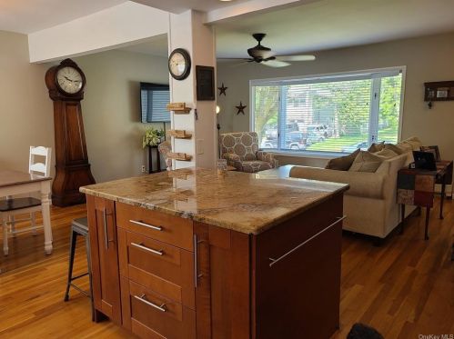 234 Valley Rd, Valley Cottage NY  10989-2439 exterior