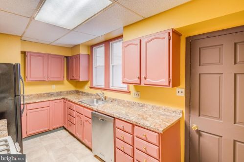 308 Monmouth St, Gloucester NJ  08030-1720 exterior