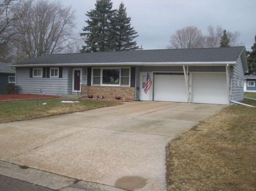 430 Mount Zion Dr, Ripon, WI 54971-1715