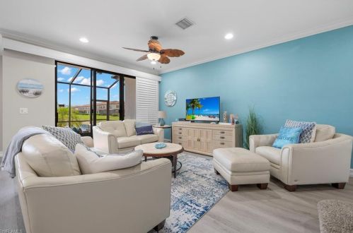 7698 Bristol Cir, Naples FL  34120-0697 exterior